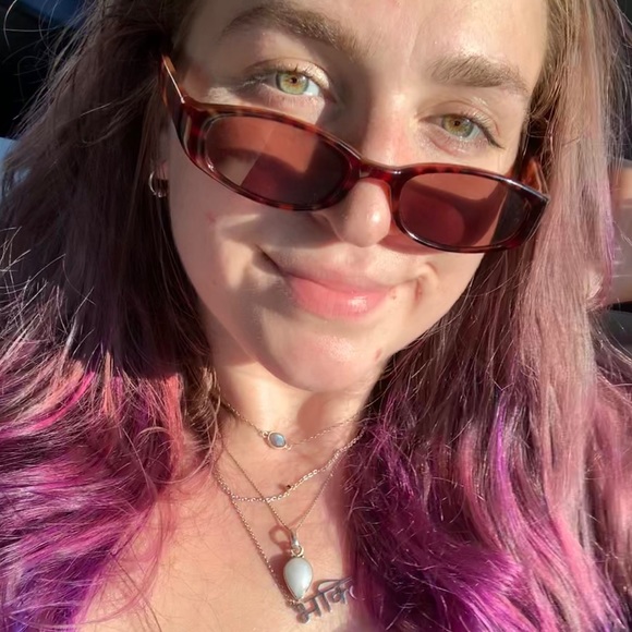 Meet your Posher, Katarina - Picture 3 of 3